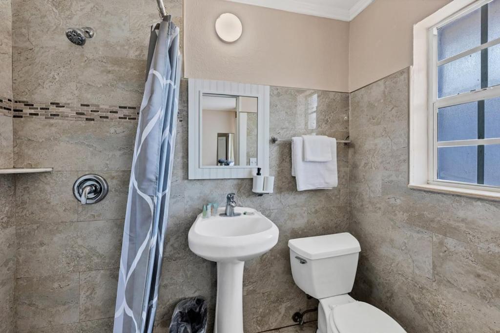 Located By The Beach 1 Bedroom With Parking And Pool Clearwater Zewnętrze zdjęcie