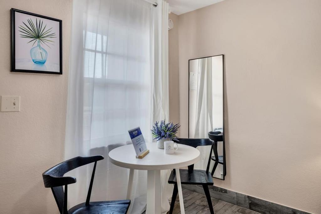 Located By The Beach 1 Bedroom With Parking And Pool Clearwater Zewnętrze zdjęcie