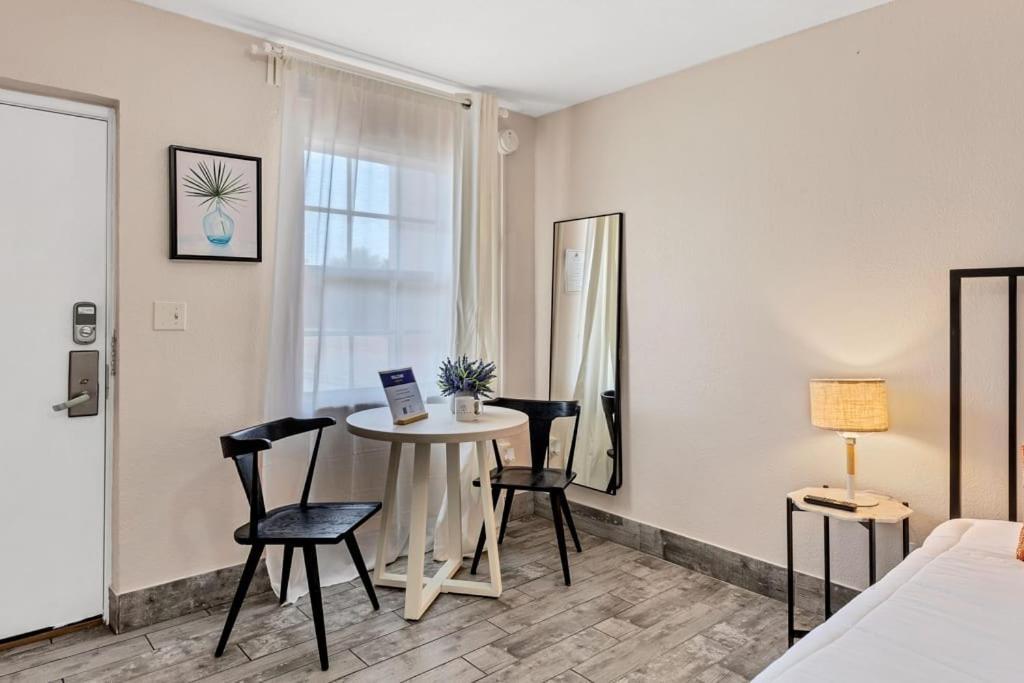 Located By The Beach 1 Bedroom With Parking And Pool Clearwater Zewnętrze zdjęcie
